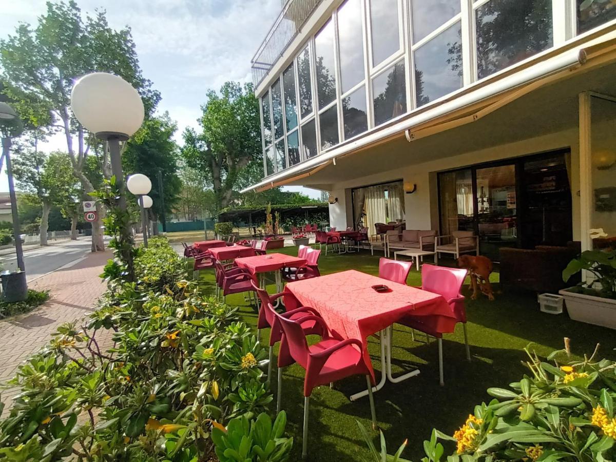 Hotel Bologna Misano Adriatico Exteriör bild
